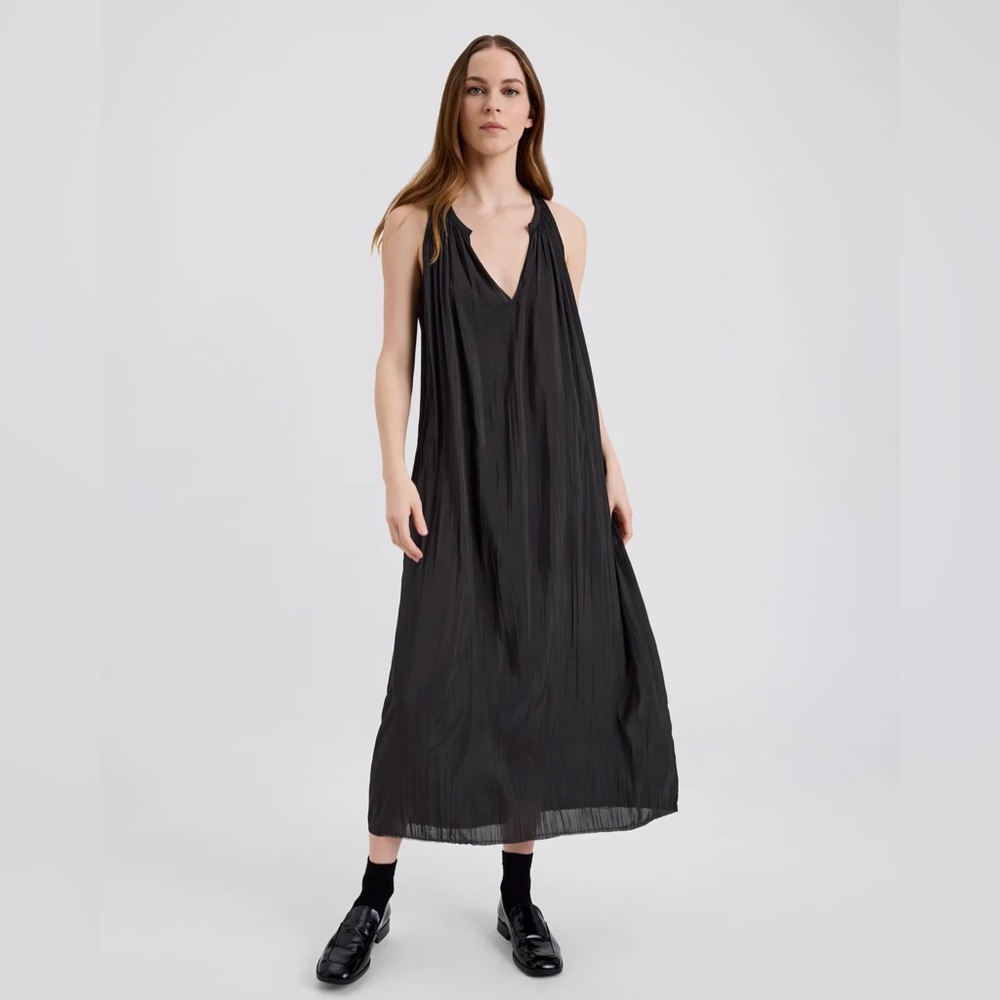 Elegant Black Sleeveless Dress